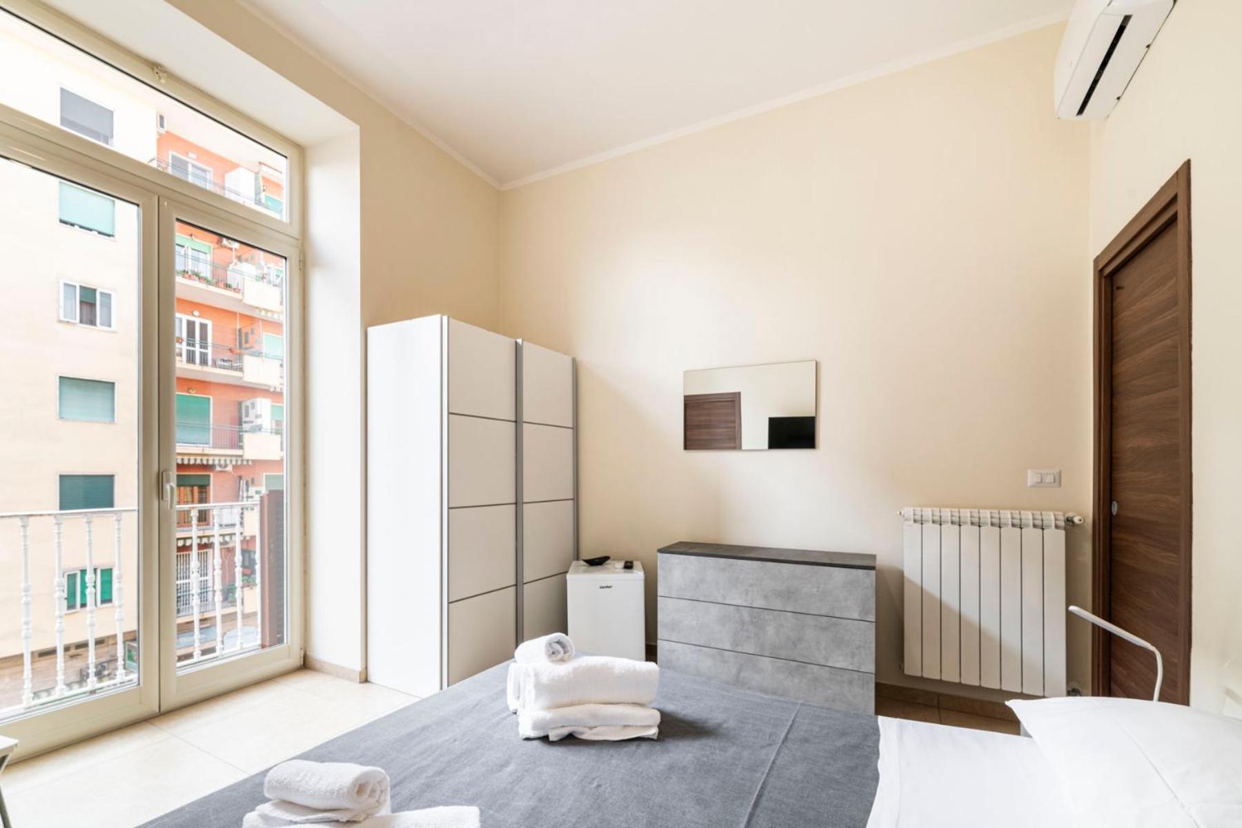 ナポリ Corso 138 - Sleep & Fly - By Domusextra Bed & Breakfast エクステリア 写真