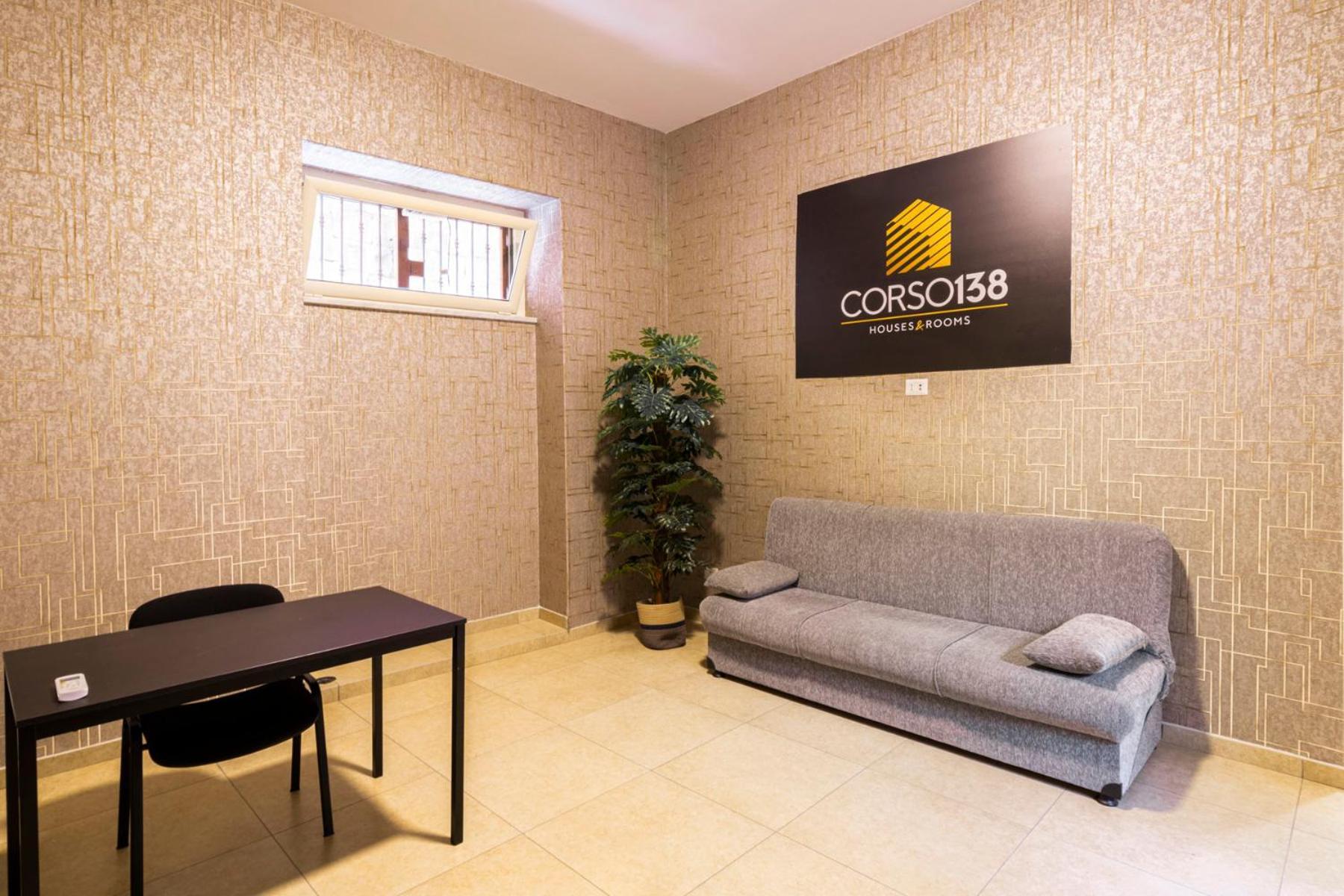 ナポリ Corso 138 - Sleep & Fly - By Domusextra Bed & Breakfast エクステリア 写真